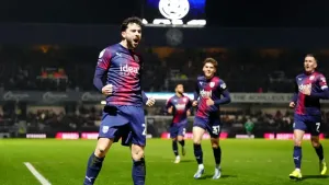 Mikey Johnston brace helps West Brom to victory at Huddersfield