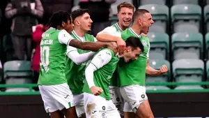 Myziane Maolida and Dylan Levitt take Hibernian into top six