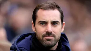 Ruben Selles lauds Reading players’ character after big win over Cambridge