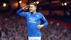 Scott Wright calls on Rangers to build ‘momentum’ as title race hots up