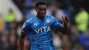 Stockport fight back to draw at Salford