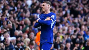 Ten-man Burnley twice come from behind to hold Chelsea despite Cole Palmer brace