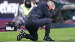 The decisions went so badly against us – David Moyes unhappy with referee