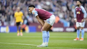 Unai Emery concerned over Ollie Watkins’ hamstring injury