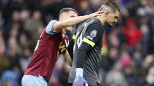 Aro Muric mistake denies Burnley crucial victory over Brighton