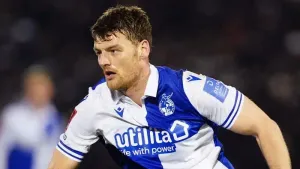 Chris Martin nets late winner as Bristol Rovers edge Cambridge