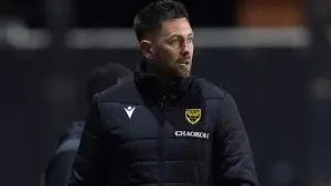 Des Buckingham urges Oxford to enjoy play-offs