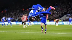 Five-star Leicester close on promotion as Southampton left facing play-offs