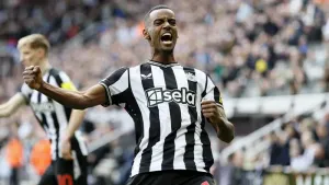 I would not swap Alexander Isak for anybody else – Newcastle boss Eddie Howe