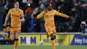 Ipswich miss chance to go second as Hull hit back to claim thrilling draw