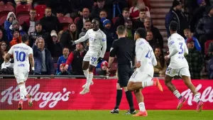 Leeds edge out Middlesbrough and climb to second in the Championship