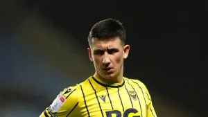 Oxford thrash Fleetwood to boost play-off hopes