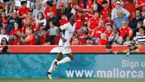 Real Madrid stay eight points clear after narrow win over Mallorca