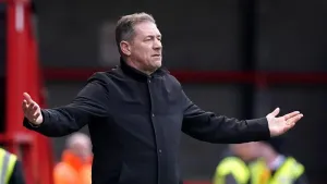 Scott Lindsey bemoans costly ‘gifts’ as Crawley beaten by Colchester