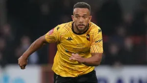 Southend maintain play-off dream with win at AFC Fylde