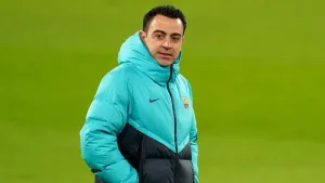Xavi reportedly set to stay as Barcelona boss after reversing decision to leave
