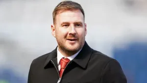 Caretaker boss Peter Leven absent for Aberdeen game after ’emergency procedure’