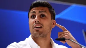 Manchester City star Rodri questions Arsenal’s ‘mentality’