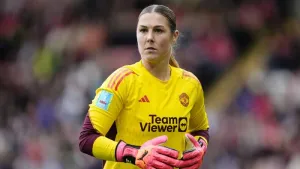 Mary Earps will take her time to decide Manchester United future