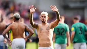 Newcastle boss Eddie Howe ‘desperate to keep’ Bruno Guimaraes