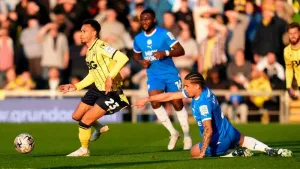 Oxford claim slender first-leg advantage over Peterborough in play-offs