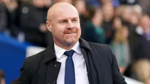 Sean Dyche does not think sales are inevitable amid Everton financial pressure
