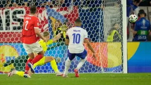 Kylian Mbappe fires another Euros blank as France edge past Austria