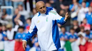 Luciano Spalletti challenges defending champions Italy to show no fear at Euros