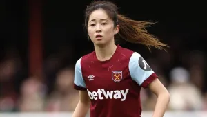 Defender Risa Shimizu joins Manchester City on three-year deal