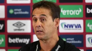 Lucas Paqueta ‘suffering a lot’ over betting allegations, says Julen Lopetegui