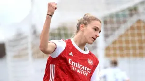 Vivianne Miedema excited by Man City ambition after signing three-year deal