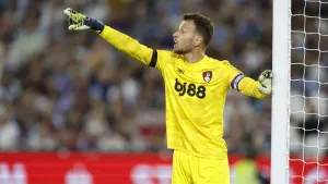 Arsenal agree deal to sign Bournemouth captain Neto on loan