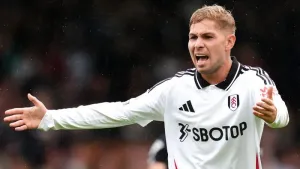 Emile Smith Rowe scores on his home debut as Fulham sink Leicester