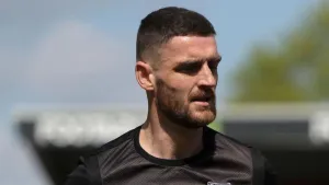 Hartlepool survive red card and goalkeeper injury to draw with Braintree