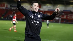 Lee Bell pleased with Crewe attitude after late win at Bromley