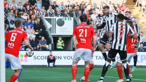 St Mirren cruise into Europa League qualifying after comfortable win over Valur