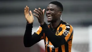 Bachir Belloumi scores twice as Hull rout managerless Cardiff