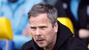 Gillingham beat Barrow to make it a losing return to Kent for Stephen Clemence