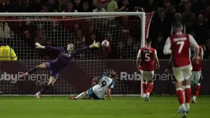 Hallam Hope rescues a point for struggling Morecambe at rivals Fleetwood