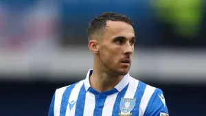 Lee Gregory’s double fires Mansfield past Cambridge