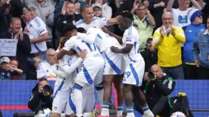 Leeds brush past Coventry to maintain impressive early form