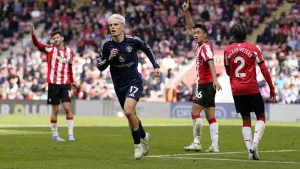 Manchester United ease past Southampton for much-needed victory