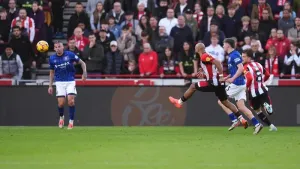 Bryan Mbeumo’s late goal earns Brentford a dramatic win over Ipswich
