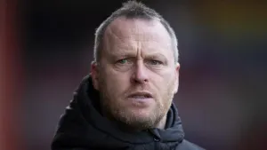 Ethon Archer grabs Cheltenham winner as Carlisle woes continue