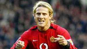 Ex-Man Utd forward Diego Forlan set for professional tennis debut in Montevideo