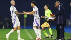 Lyndon Dykes believes ‘massive characters’ will help Scotland turn around form