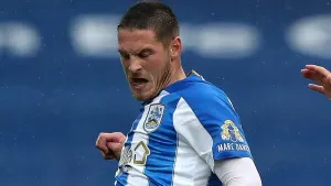 Michael Duff’s Huddersfield end losing run with late win over ex-club Barnsley
