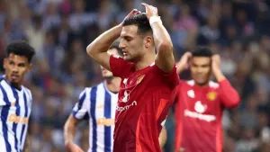 Owen Hargreaves brands Man United ‘ridiculous’ for squandering two-goal lead