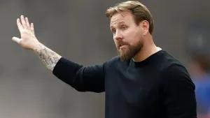 Rob Elliot felt Josh Flint’s red card cost Crawley against Shrewsbury