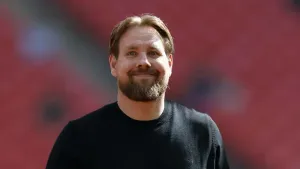 Rob Elliot gets first win as Crawley boss after super second-half display